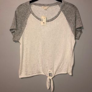 Grey sleeved white crop top!